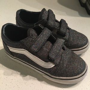 Toddler VANS size 10 US  t o d d l e r